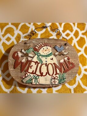 Welcome Snowman Holiday Door Plaque - Rustic Tan, Green & Red
